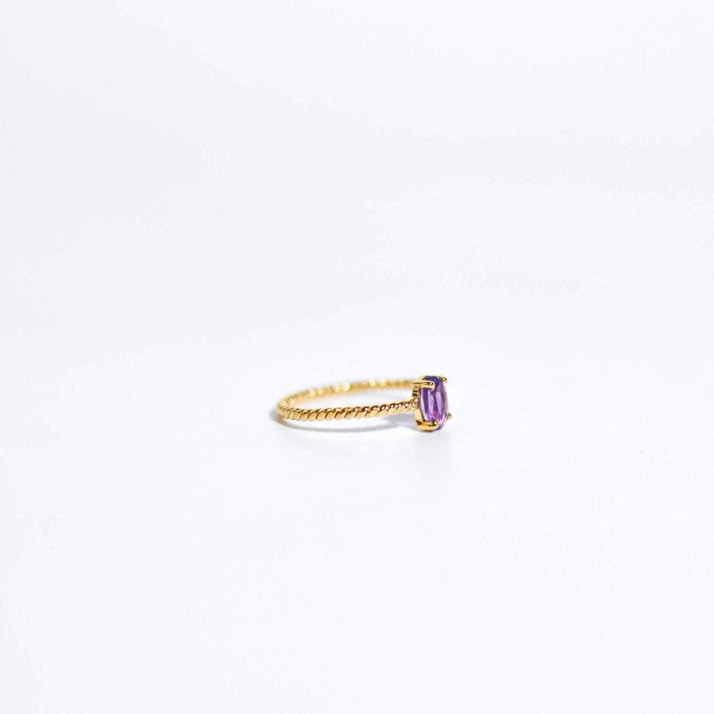 6 x 4 mm Oval cut Purple Amethyst Twisted Ring