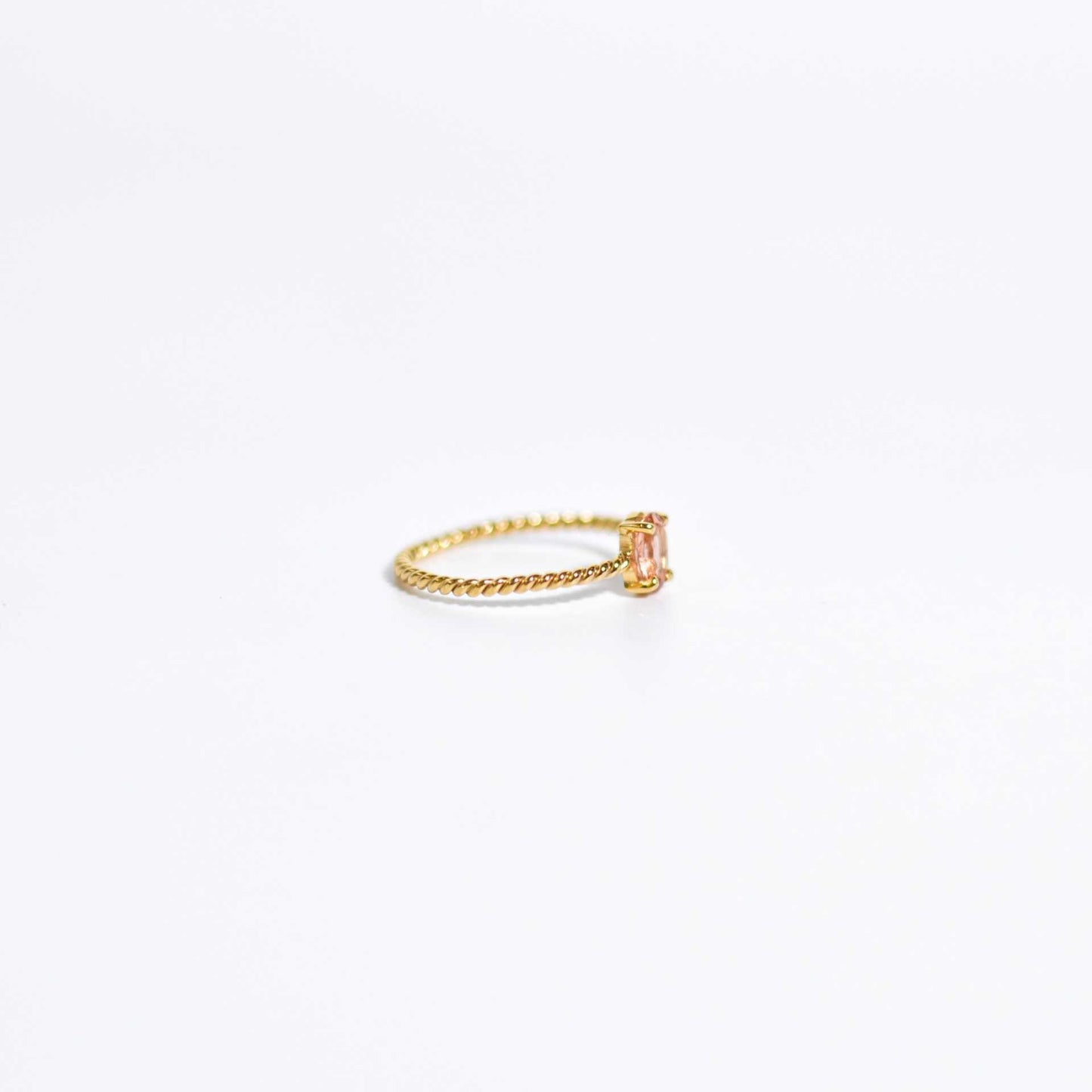 6 x 4 mm Oval cut Peach Tourmaline Twisted Ring