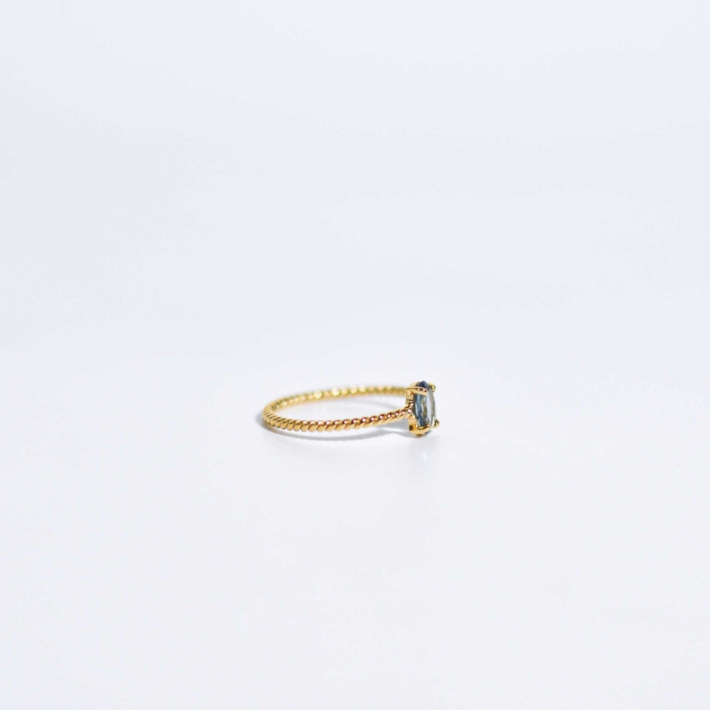 6 x 4 mm Oval cut London Blue Topaz Twisted Ring