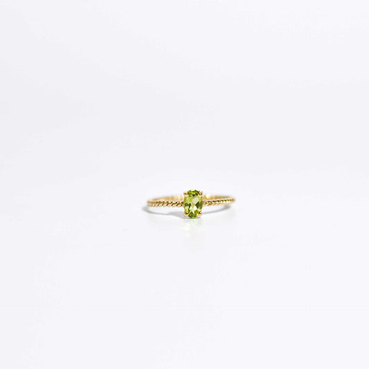 6 x 4 mm Oval cut Peridot Twisted Ring