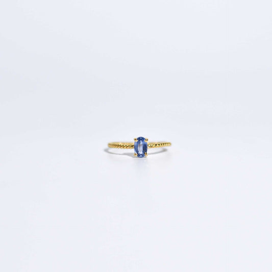 6 x 4 mm Oval cut Kyanite Twisted Ring