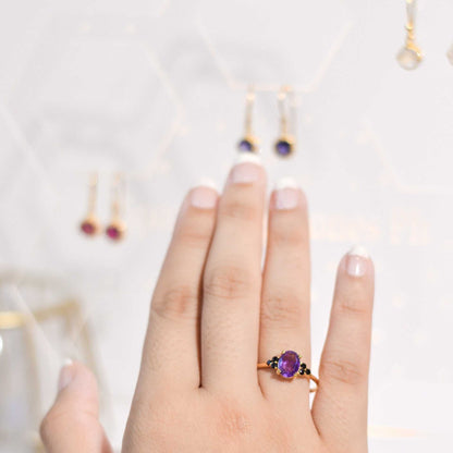 8 x 6 mm Oval cut Purple Amethyst with 3 Black Spinel side stones Ring