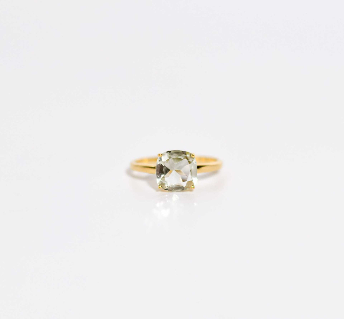 8mm Cushion cut Green Amethyst Yellow gold plated Ring