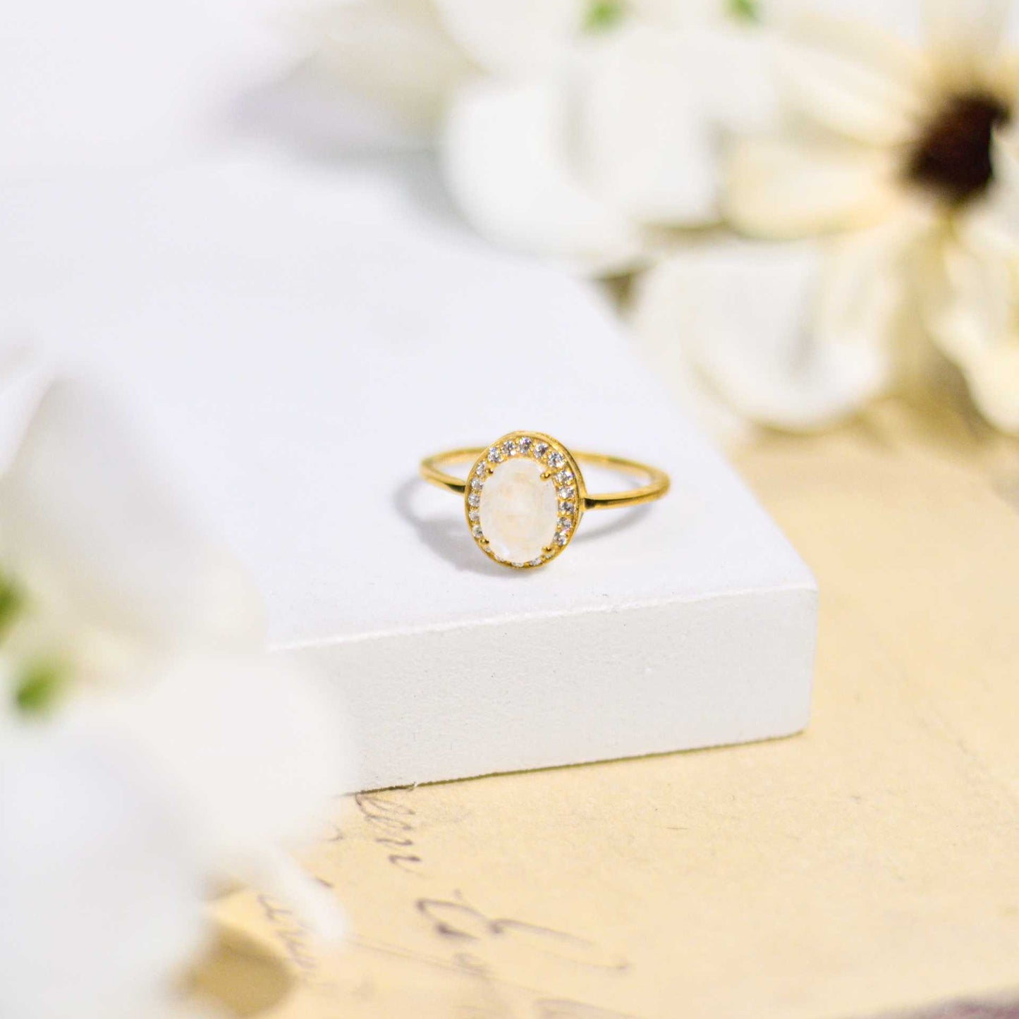 8 x 6 mm Oval cut Moonstone with Cz Halo Ring