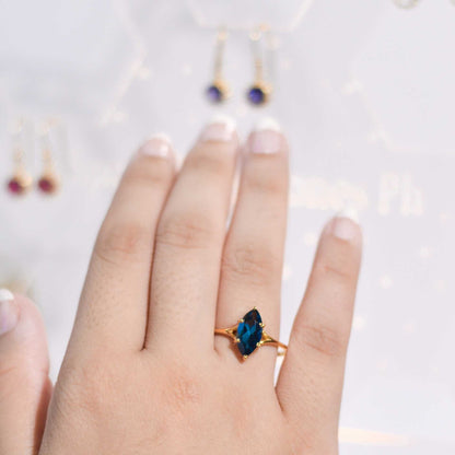 12 x 6 mm Marquise cut London Blue Topaz Yellow gold plated Ring