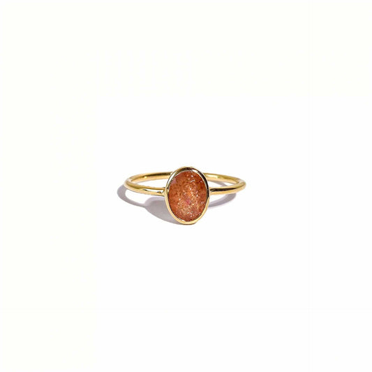 8 x 6 mm Oval cut Sunstone Bezel Ring