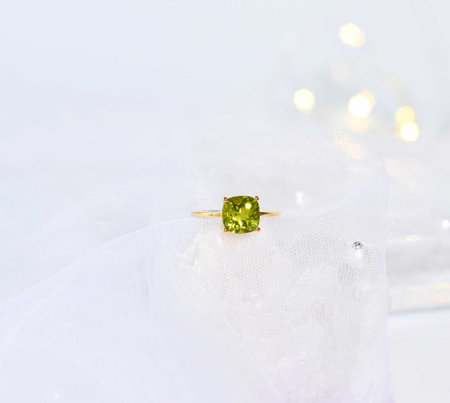 8mm Cushion cut Peridot Yellow gold plated Ring