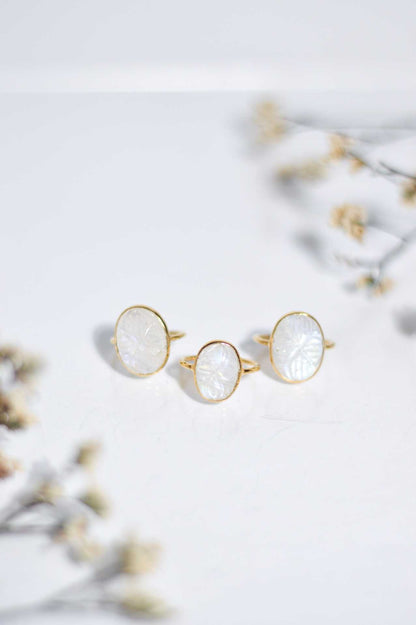 16 x 12 mm Oval Carved Moonstone Ring