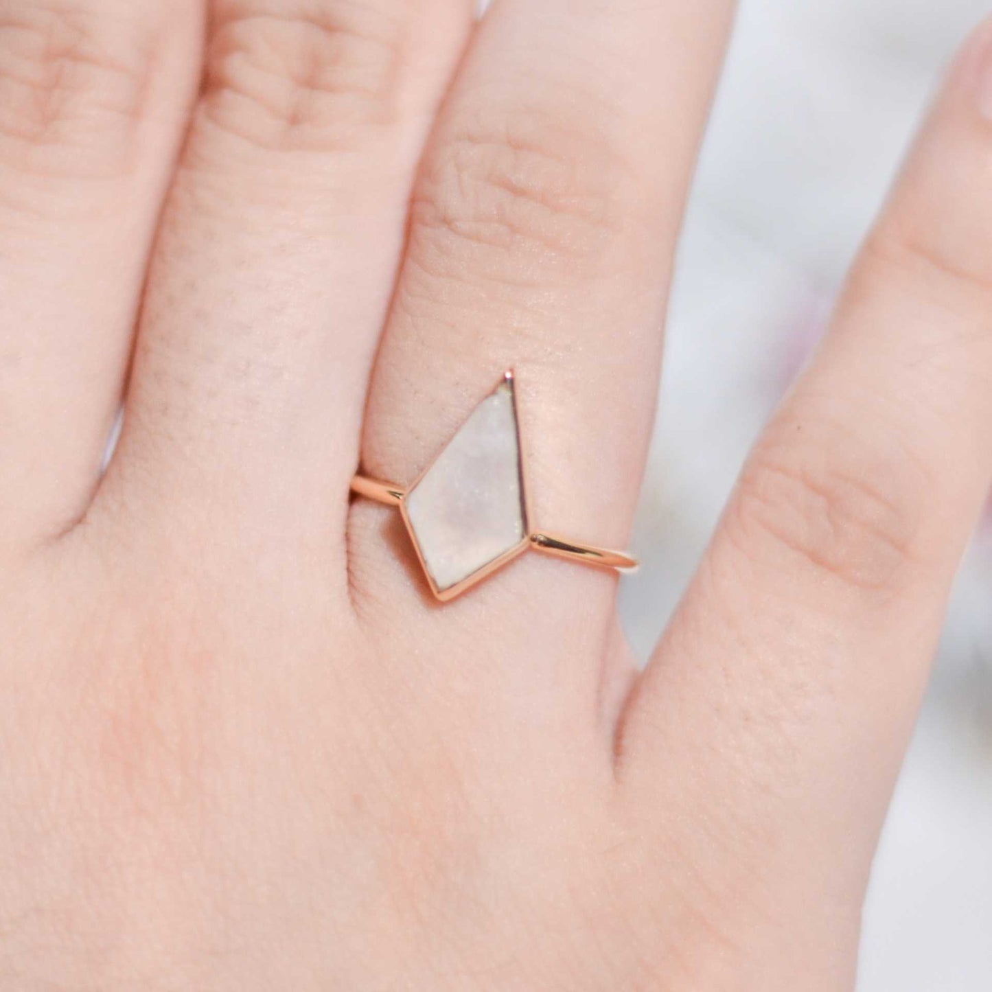 14 x 7 mm Kite Rainbow Moonstone Ring