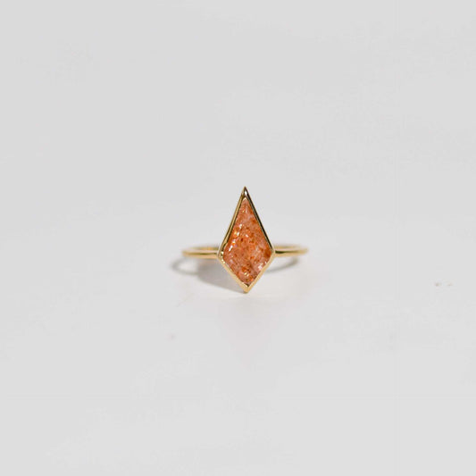 14 x 7 mm Kite Sunstone Ring