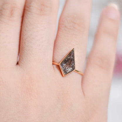 14 x 7 mm Kite Black Rutilated Ring