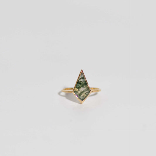 14 x 7 mm Kite Green Moss Agate Ring