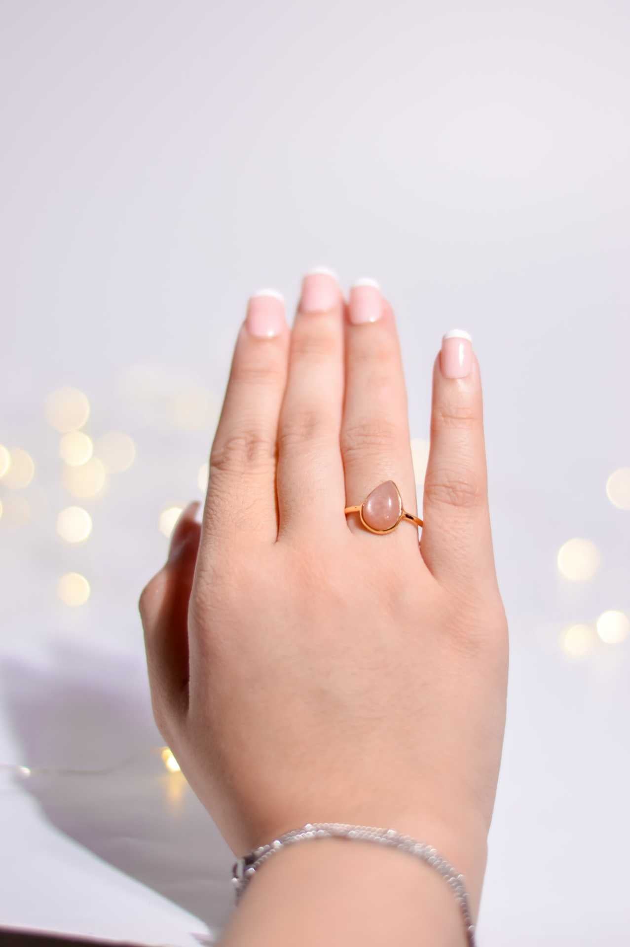12 x 8 mm Pear cut Peach Moonstone Cabochon Ring