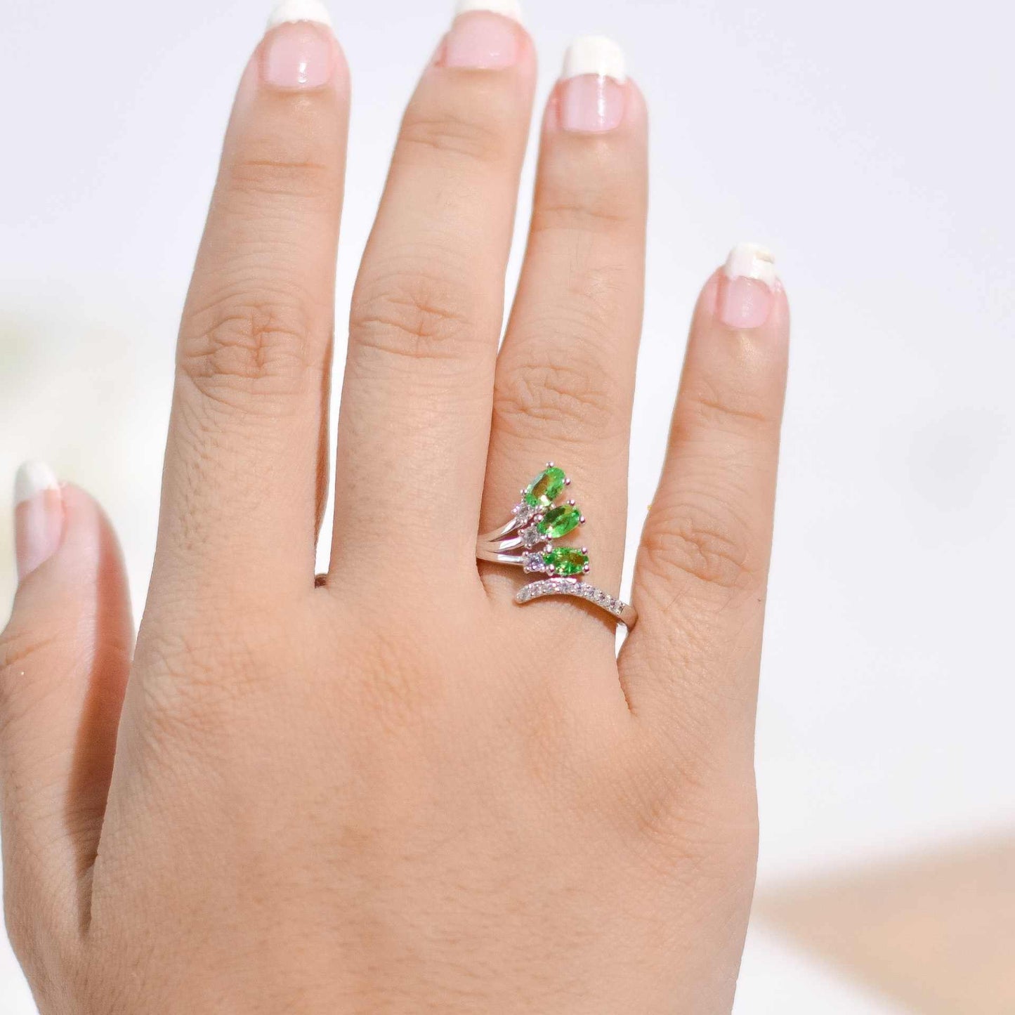 5 x 3 mm Oval cut Tsavorite Garnet Cluster Ring