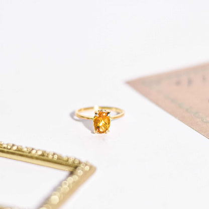 8 x 6 mm Oval cut Citrine Ring