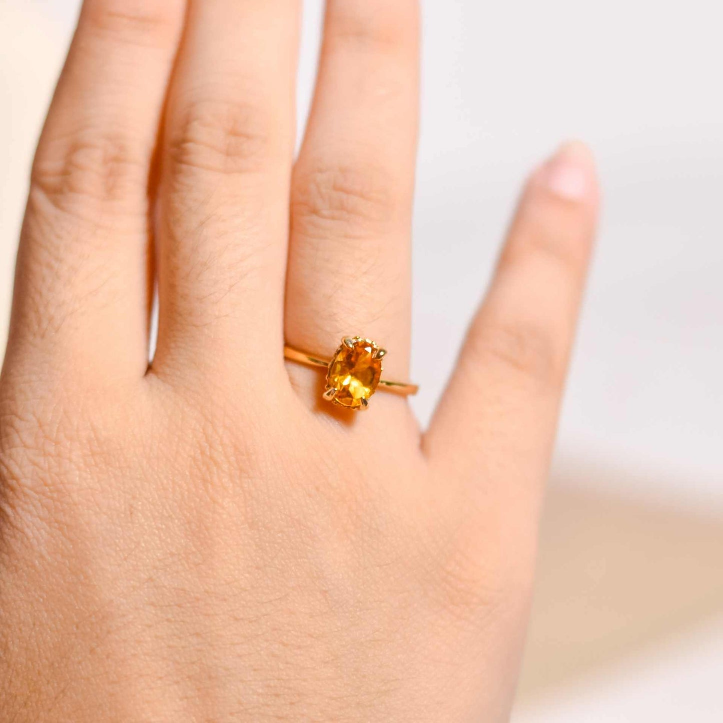 8 x 6 mm Oval cut Citrine Ring