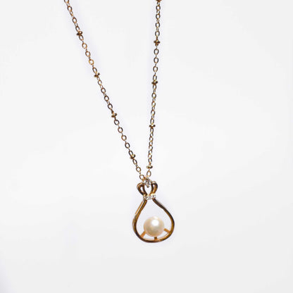 Yellow Gold Plated Necklace with 23.2 mm Pendant and 7 mm Siopao White Pearl